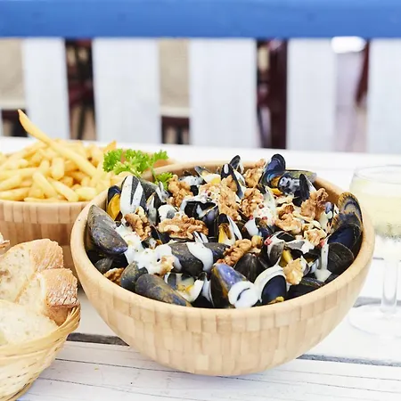 דירה Pour 4 - Terrasse - 100m Du Port