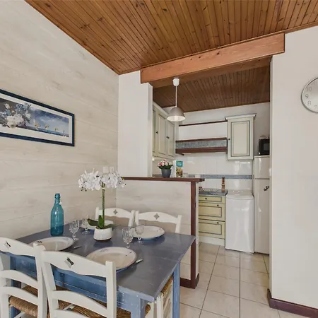 Pour 4 - Terrasse - 100m Du Port Apartment